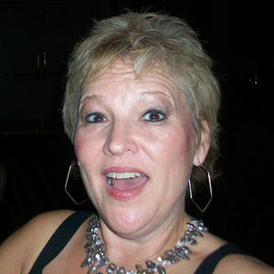 Meet your Posher, Claudia